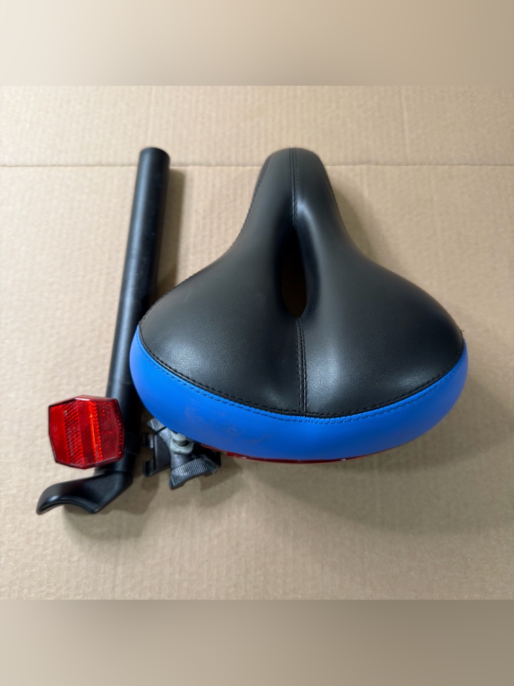 Black/Blue Bike Seat Comfortable Bicycle Saddle with Taillight Light Unbranded